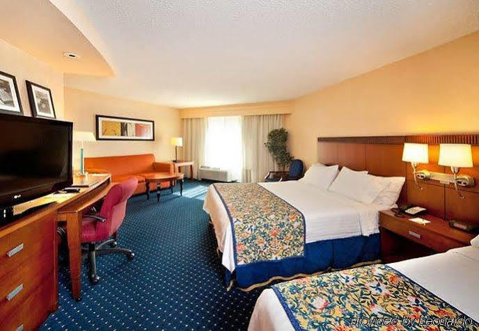 คอร์ตยาร์ด ฟอร์ต สมิตท์ ดาวน์ทาวน์ Hotel ฟอร์ตสมิธ ภายนอก รูปภาพ