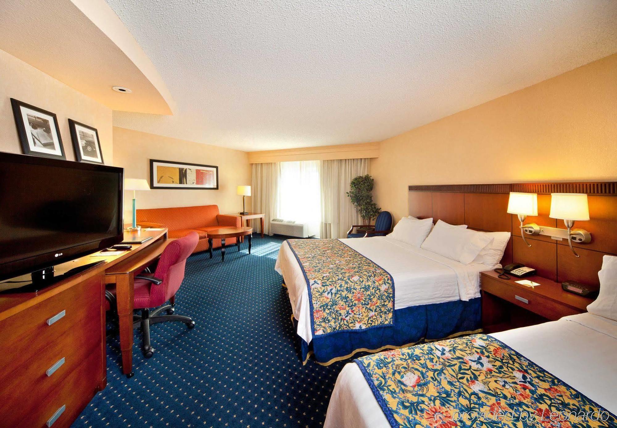 คอร์ตยาร์ด ฟอร์ต สมิตท์ ดาวน์ทาวน์ Hotel ฟอร์ตสมิธ ภายนอก รูปภาพ